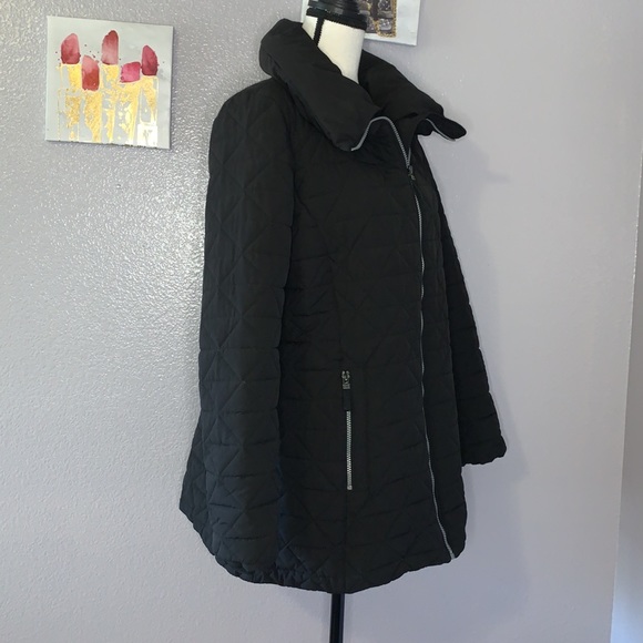 Marc New York Andrew Marc black puffer coat with hood - Picture 4 of 9